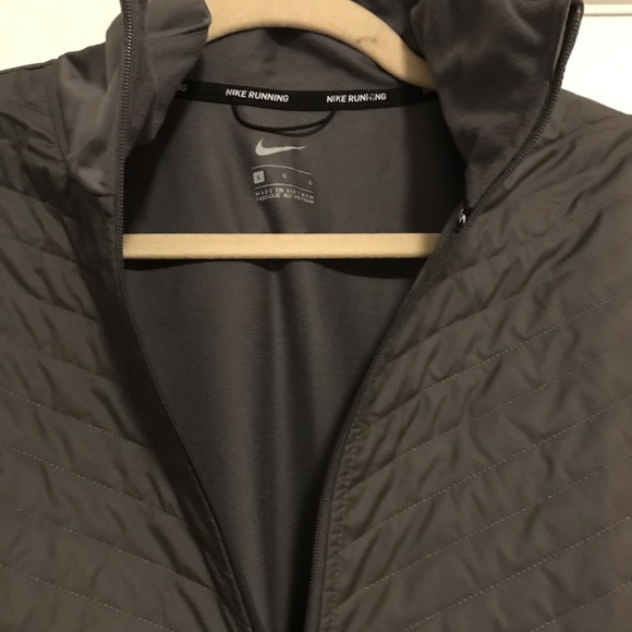 Nike running sweatshirt new with tag size L - Picture 3 of 9